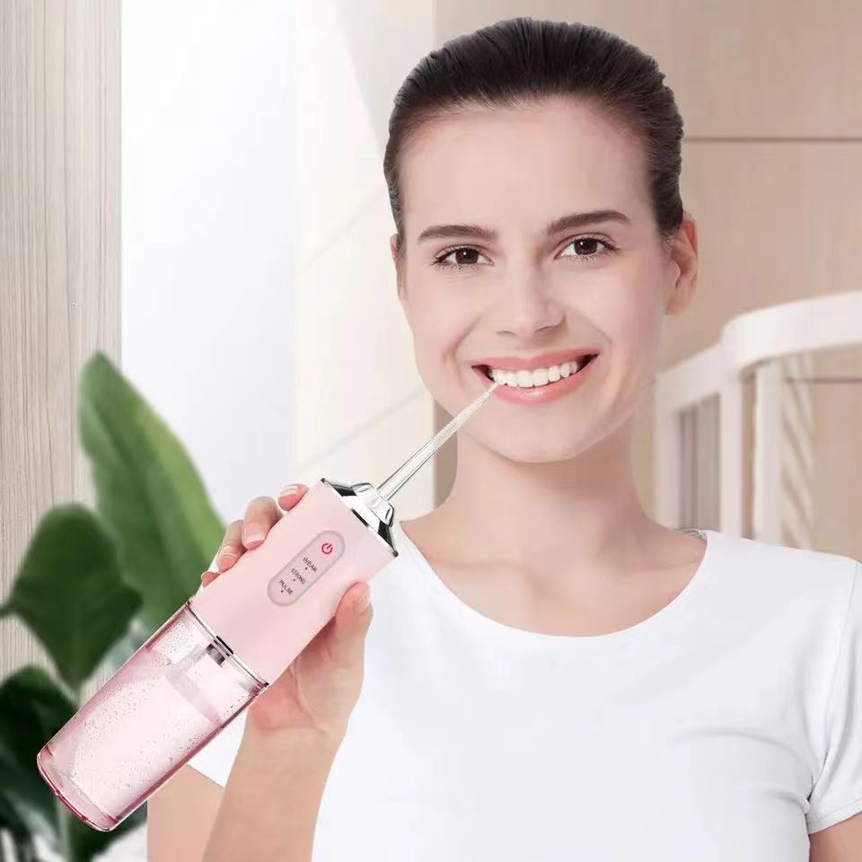 Soluna ClearFlow Water Flosser